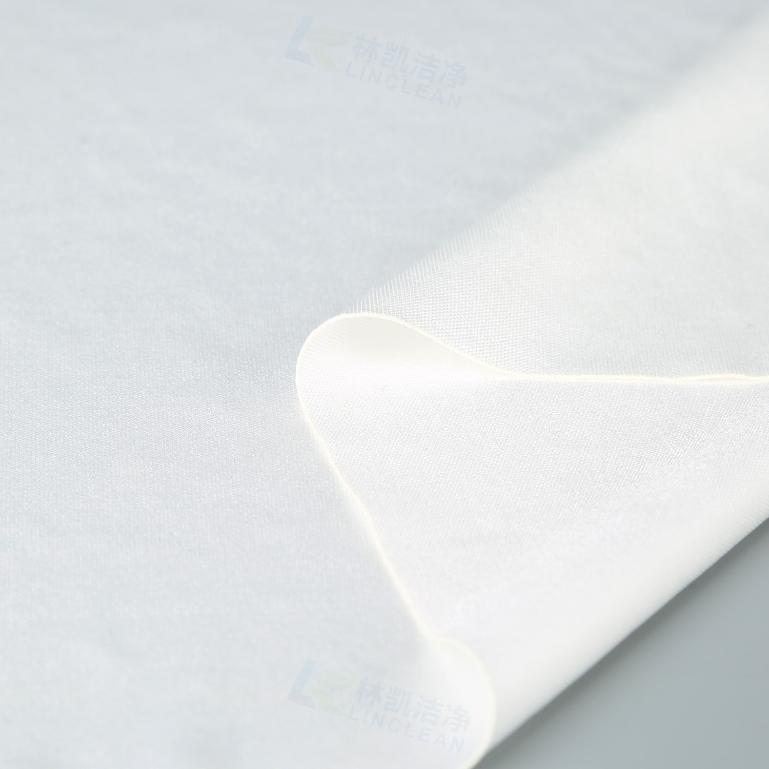 ESD Cleanroom Wipers Microfiber Cloth from China manufacturer Linclean